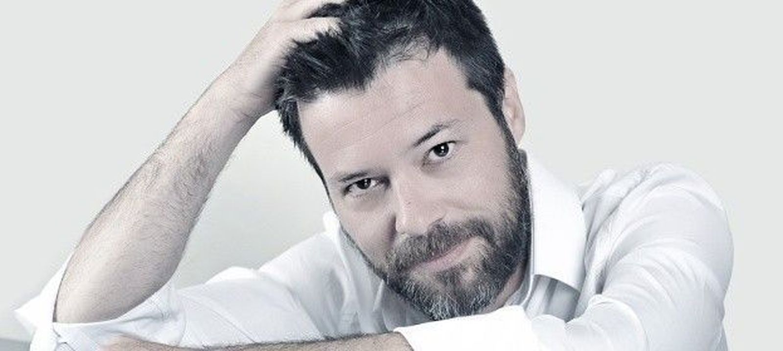 Quequé se convierte en el nuevo maestro de ceremonias del espectáculo 'The Hole' en Barcelona