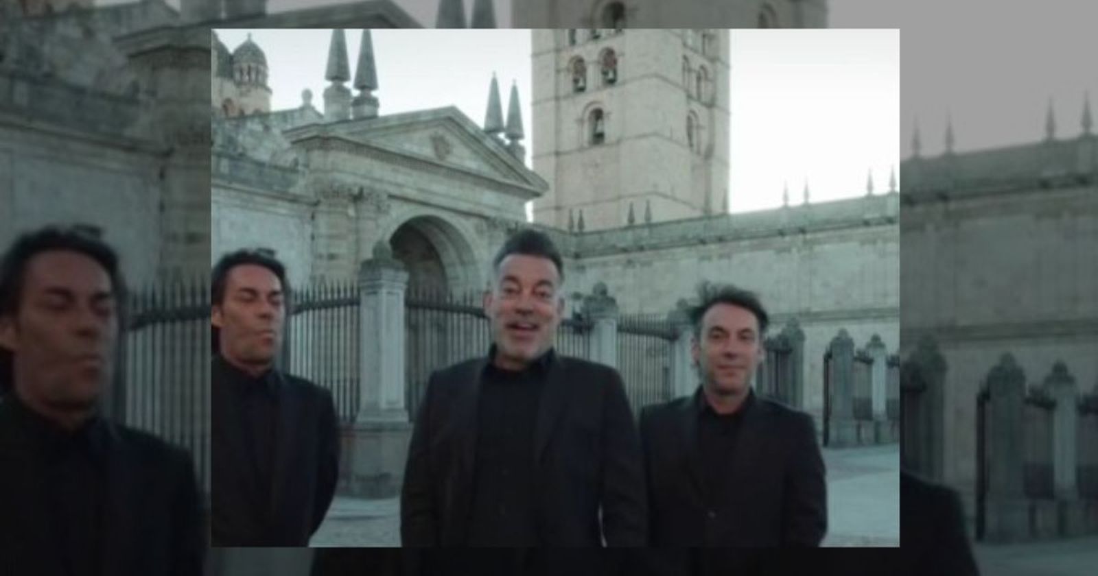 El mítico grupo Café Quijano promociona a Zamora desde la plaza de la Catedral