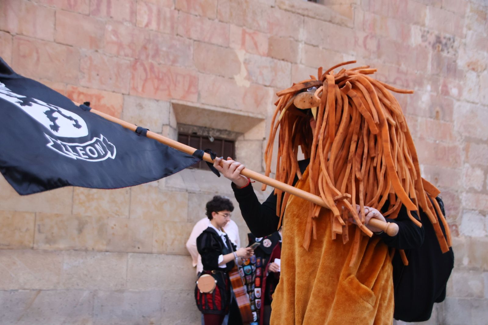 Tunas de toda España cantan al son de la historia por las calles de Salamanca