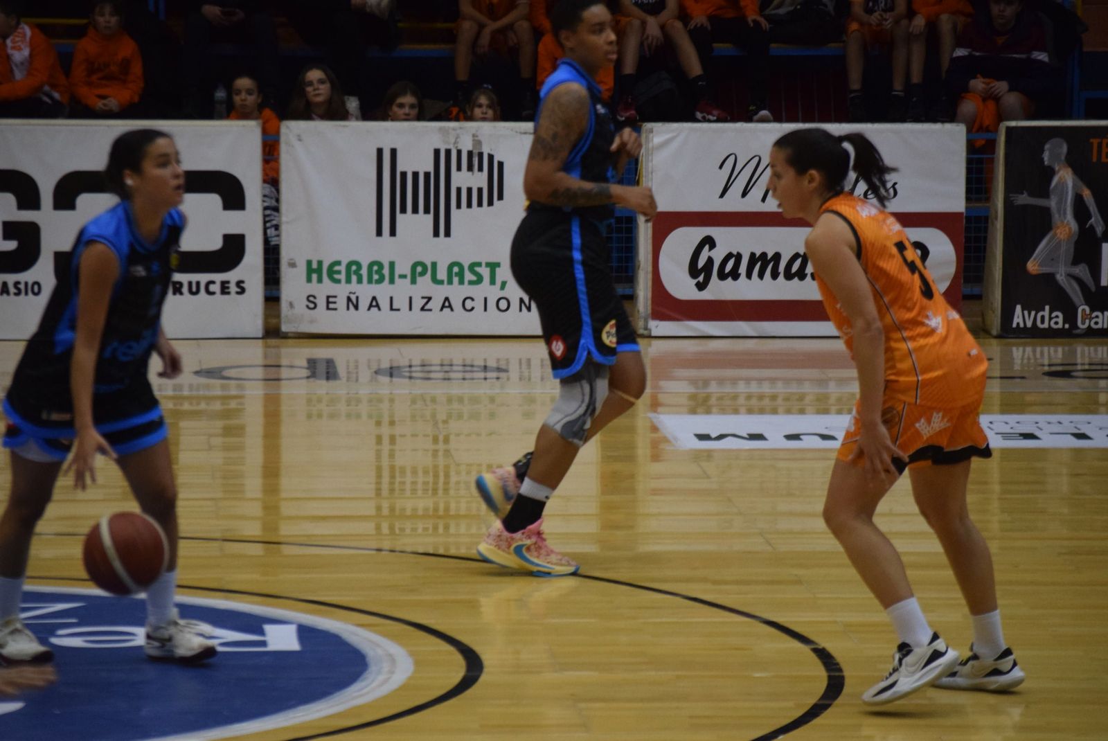 cd-zamarat-picken-claret-30