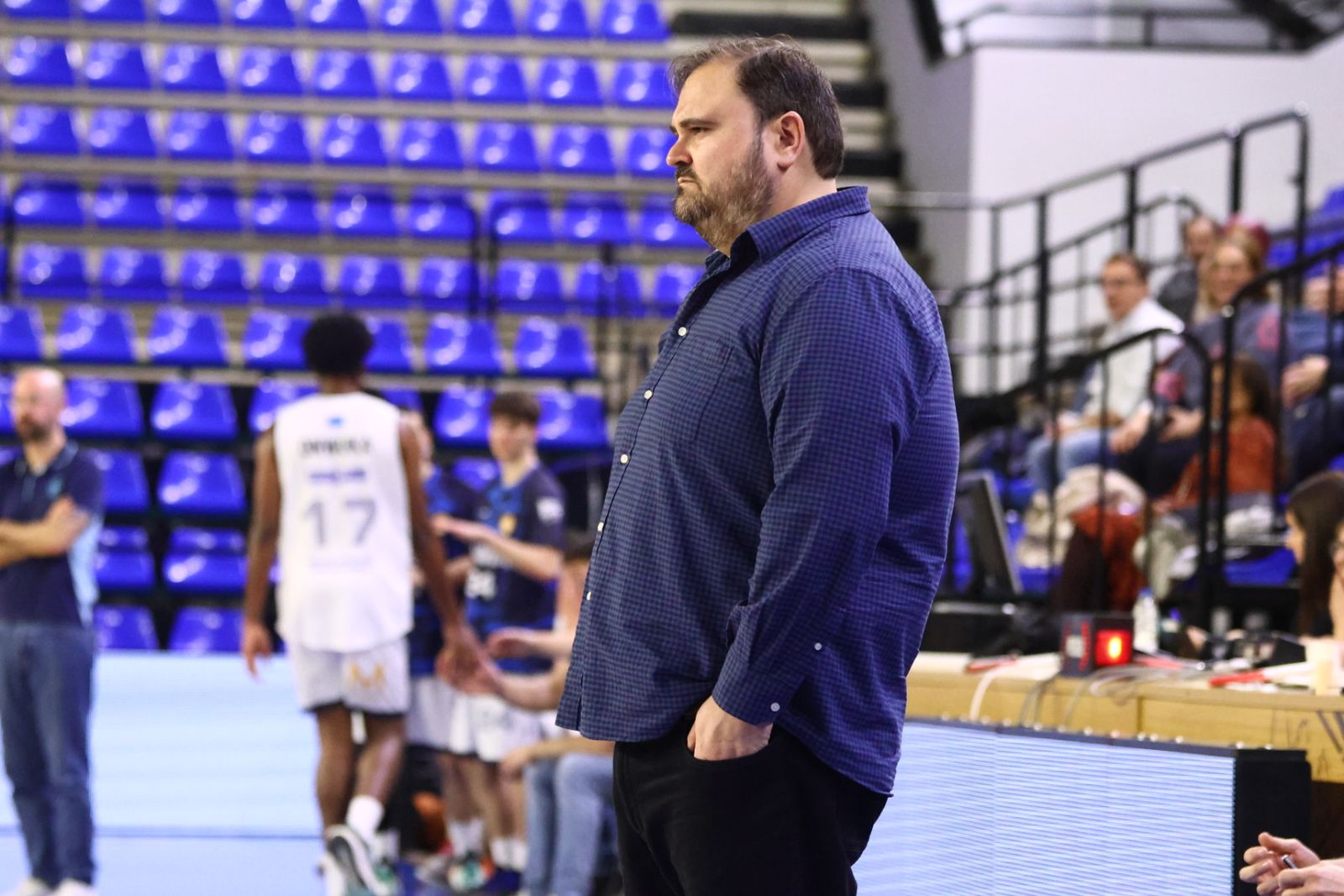 Perfumerías Avenida - CB Navia