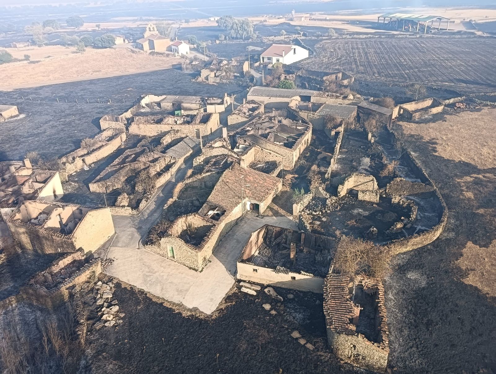 El Groo quemado tras el incendio de Cipérez (12).jpeg