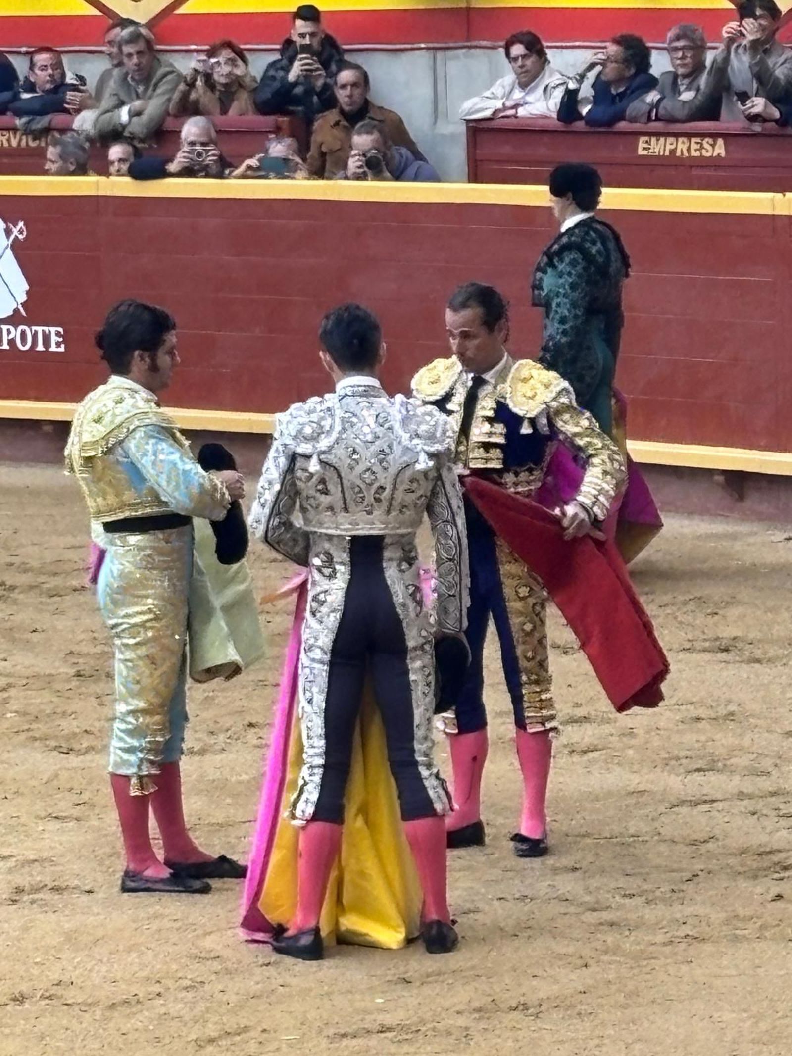 whatsapp-image-2025-04-05-at-18-24-36-3