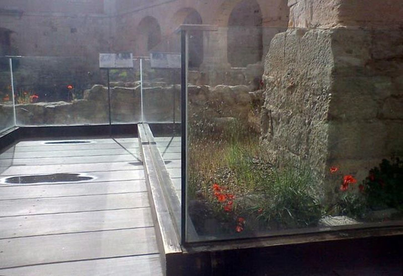 Izquierda Unida denuncia el escaso mantenimiento del Castillo