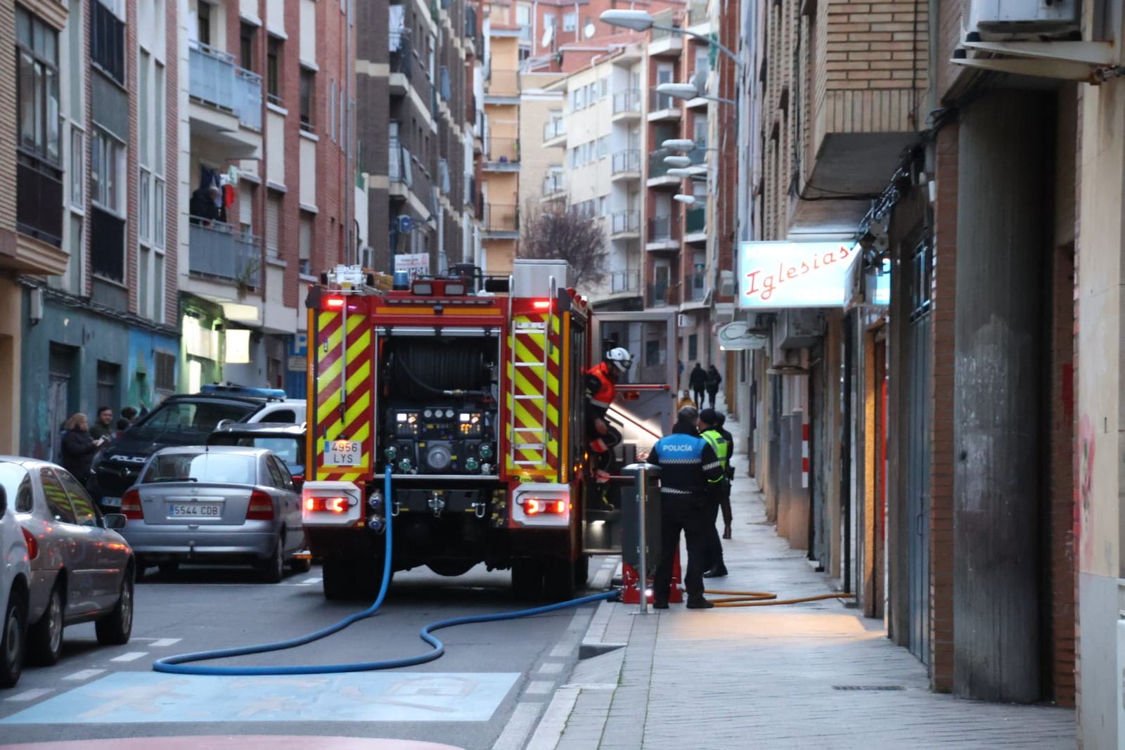 incendio-en-una-vivienda-en-la-calle-leon-felipe-11