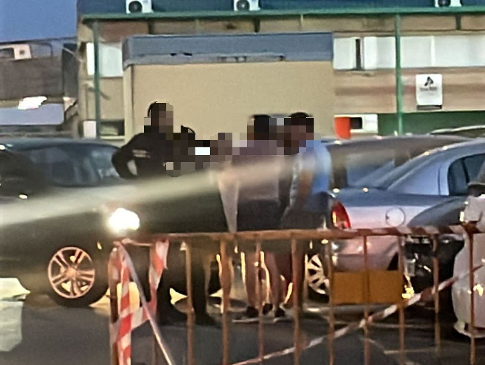 GALERÍA | Pelea en el parking de Vialia