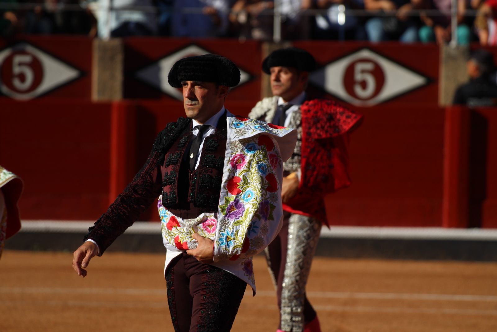 Emilio de Justo, Juan Ortega y Roca Rey inauguran el cartel de figuras en la feria de Salamanca: la corrida de Garcigrande en imágenes