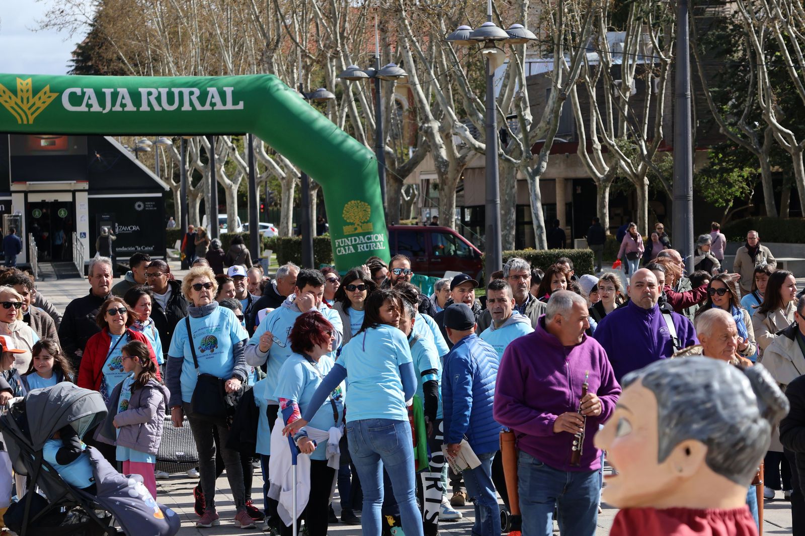 paseo-solidario-por-el-dia-mundial-del-autismo-en-zamora-24