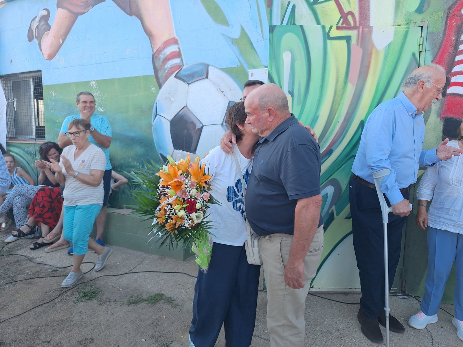 El campo de Castellanos de Villiquera pasa a llamarse Marcelino Valle
