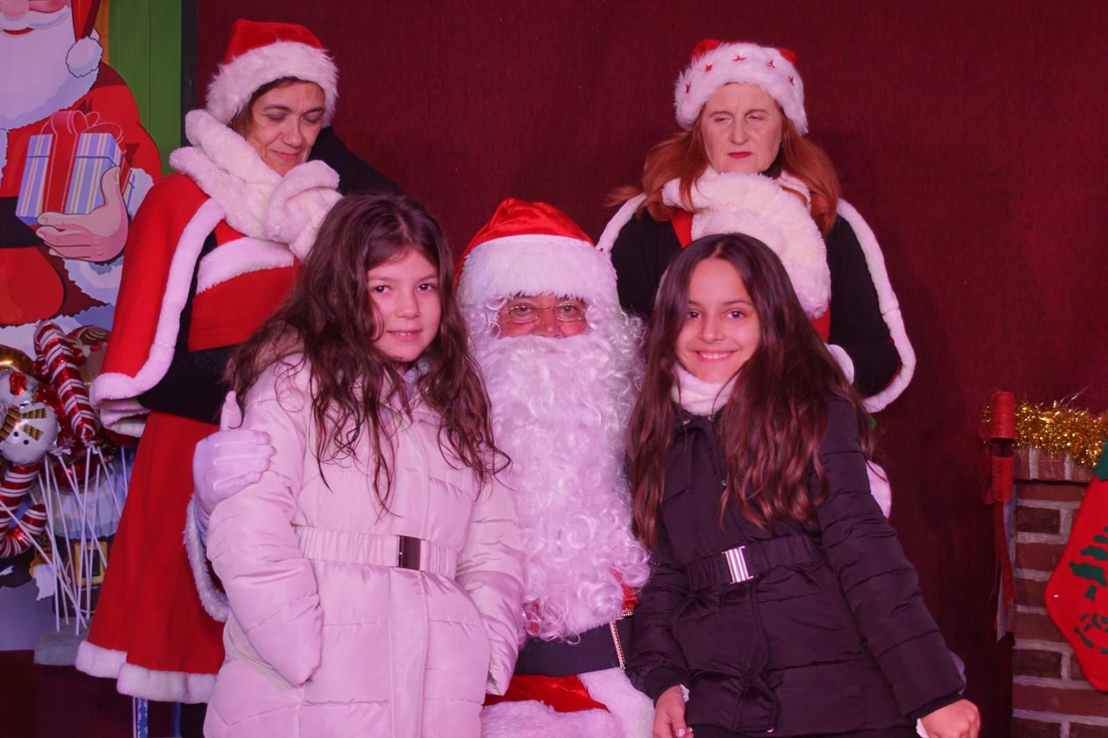 El Encinar recibe la visita de Papa Noel