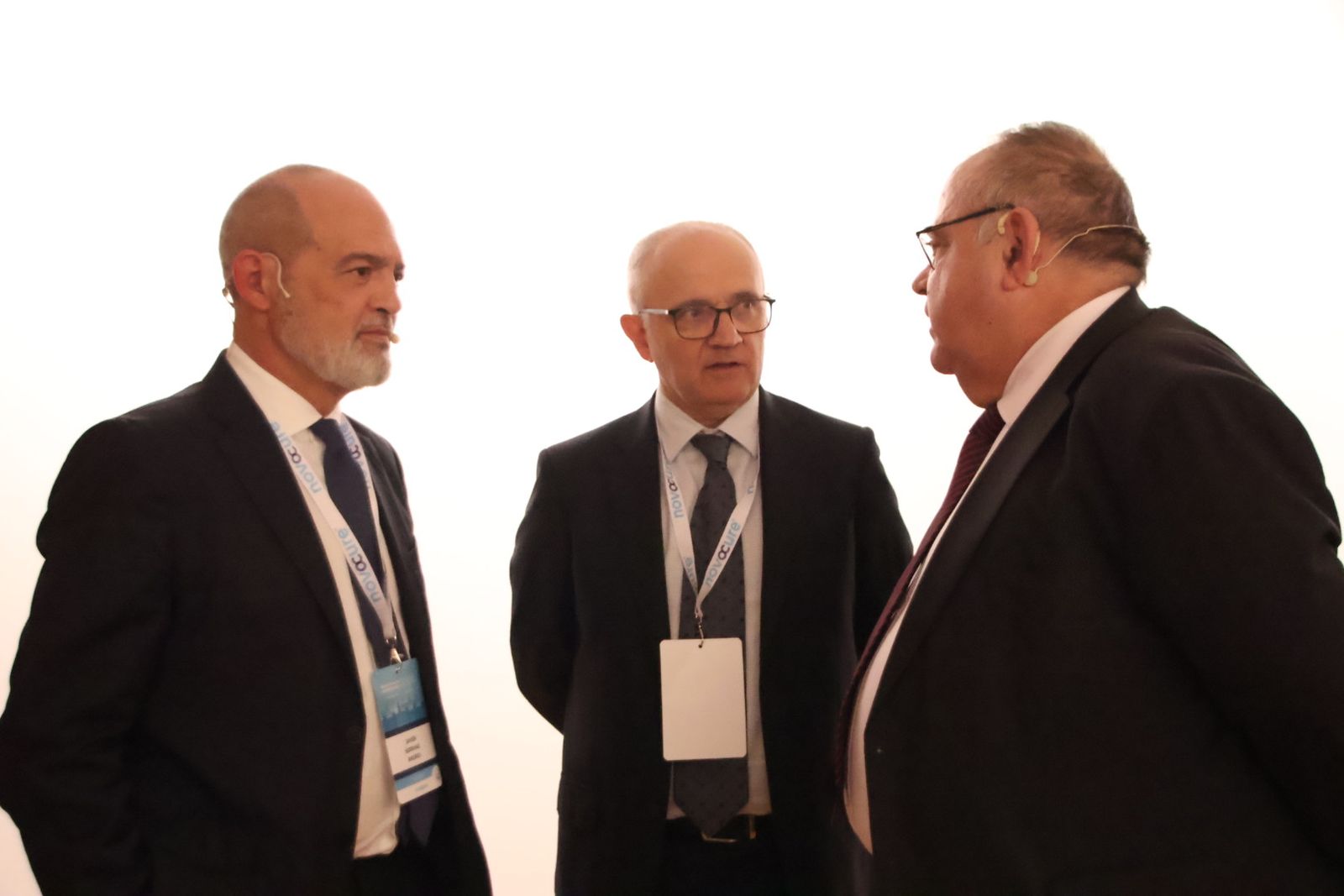 El consejero de Sanidad, Alejandro Vázquez Ramos, participa en la mesa redonda: '¿Cómo impulsar la oncología radioterápica desde las administraciones públicas? Realidades y perspectivas'