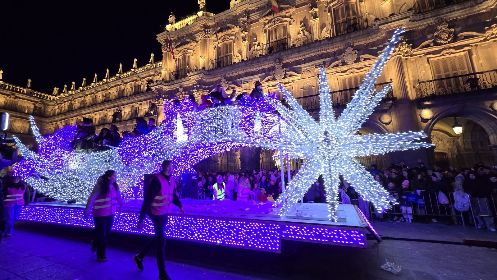 Los Reyes Magos recorren las calles de Salamanca en la Cabalgata 2026