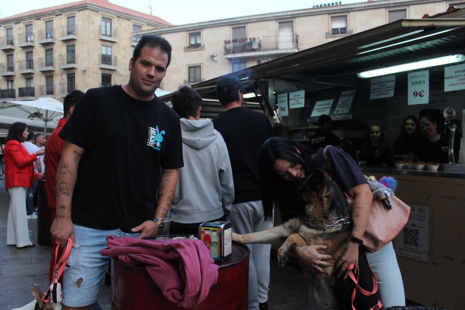 Cientos de personas disfrutan en la Feria de Día durante este martes en Salamanca
