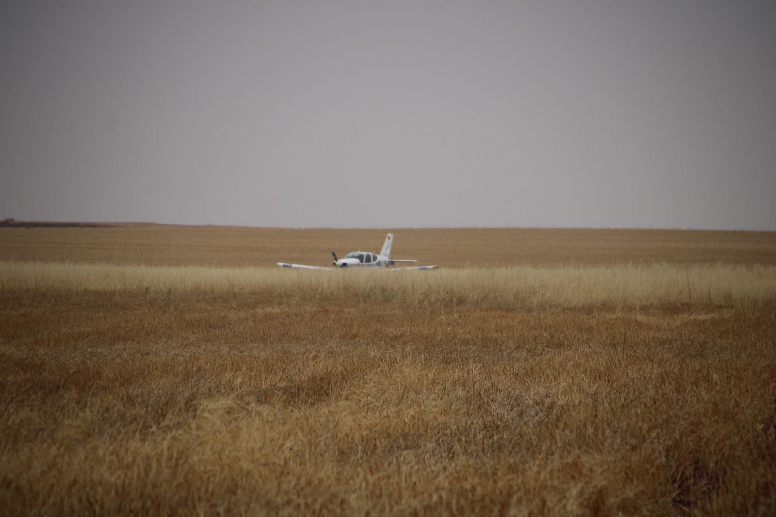 Aterrizaje forzoso de una avioneta de Matacán en Rágama