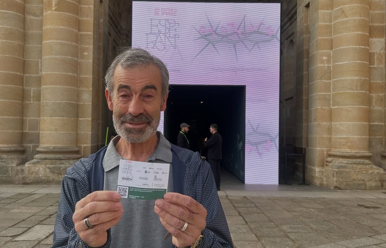 Imagen de Paco con la primera entrada a las Edades del Hombre