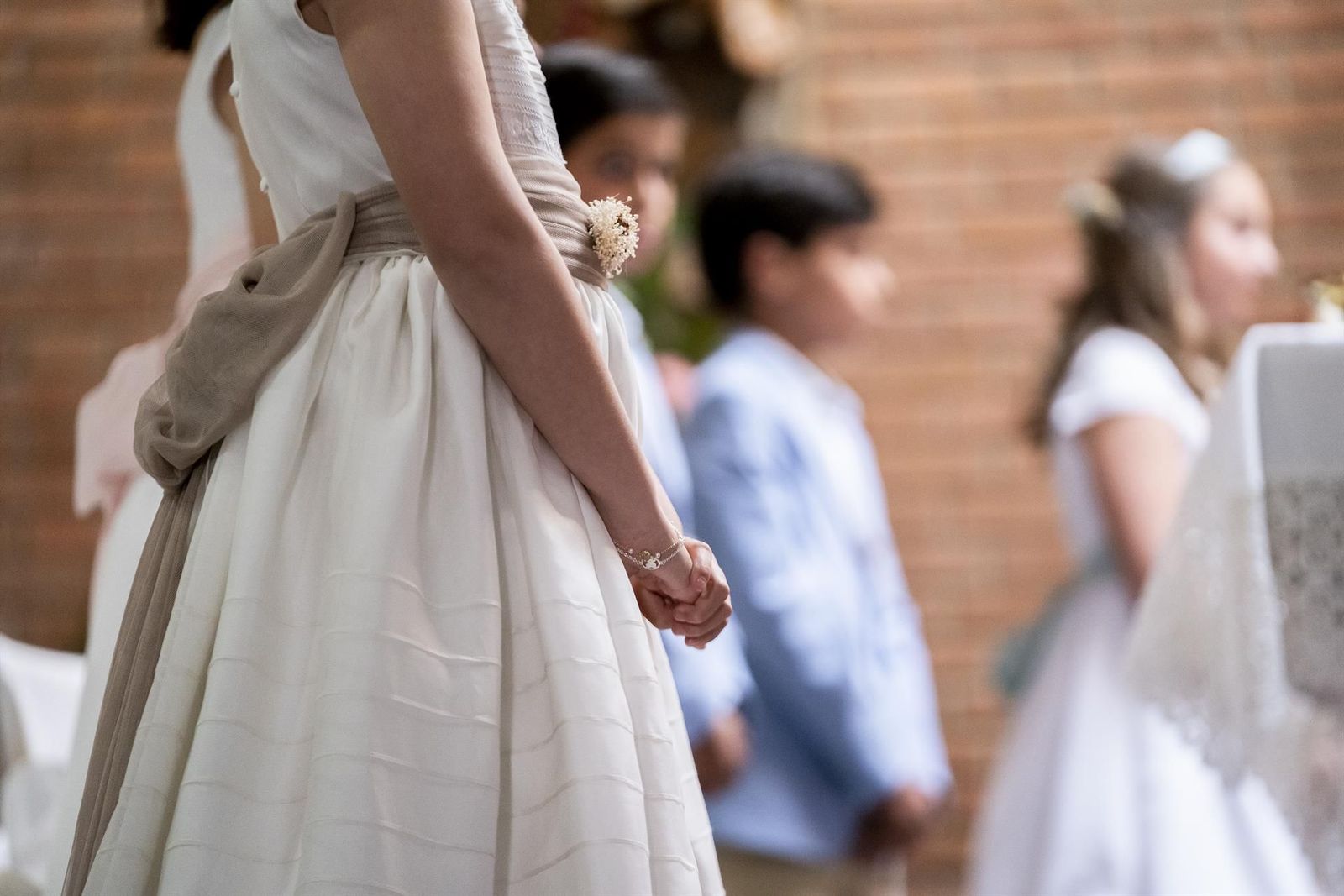 Un grupo de niños y niñas en su Primera Comunión.   A. Pérez Meca   Europa Press   Archivo