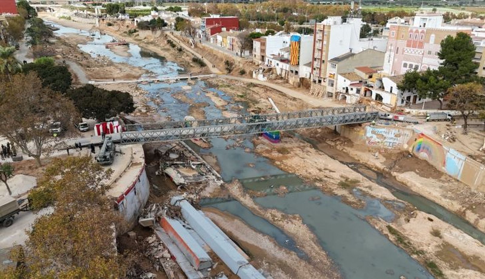 f14a0308 6044 4a29 b430 6a54eb3f6993