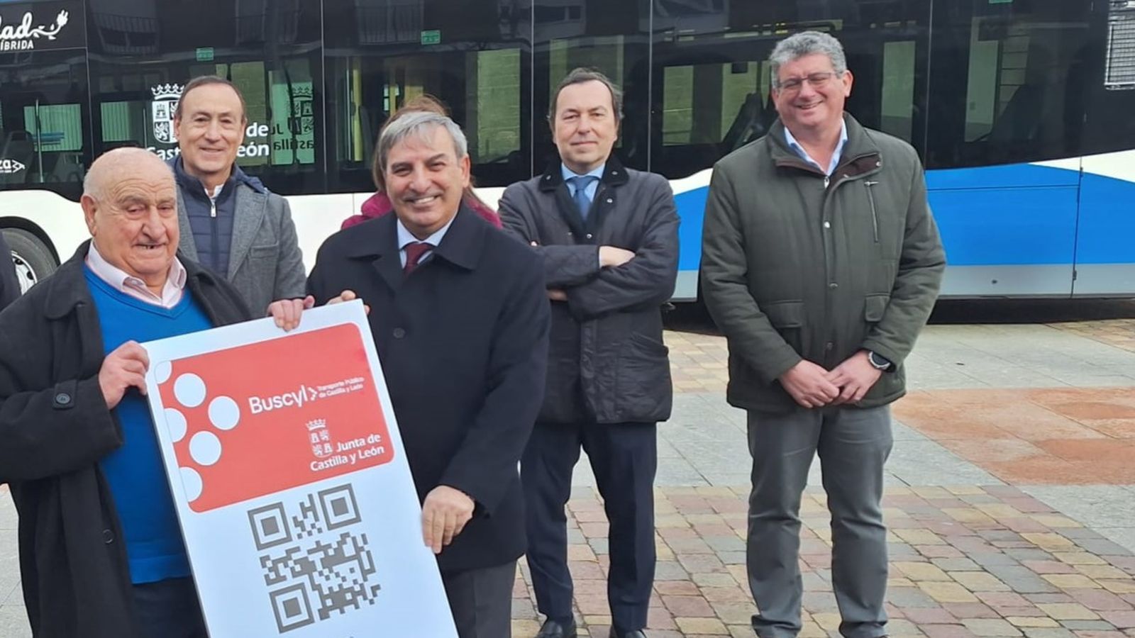 Presentación nuevos autobuses Avanza en Carbajosa