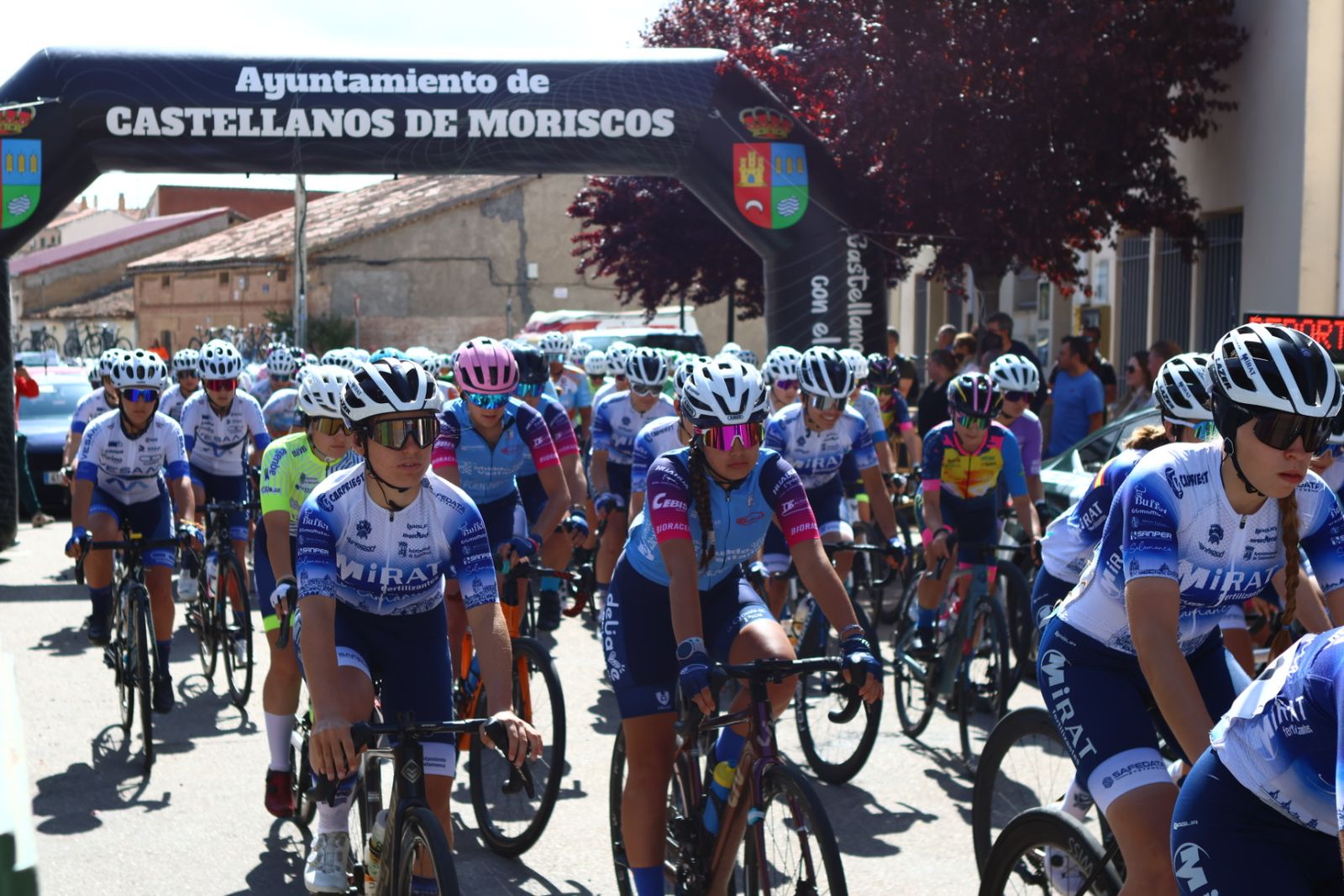 Primera etapa de la Vuelta Ciclista Salamanca Femenina