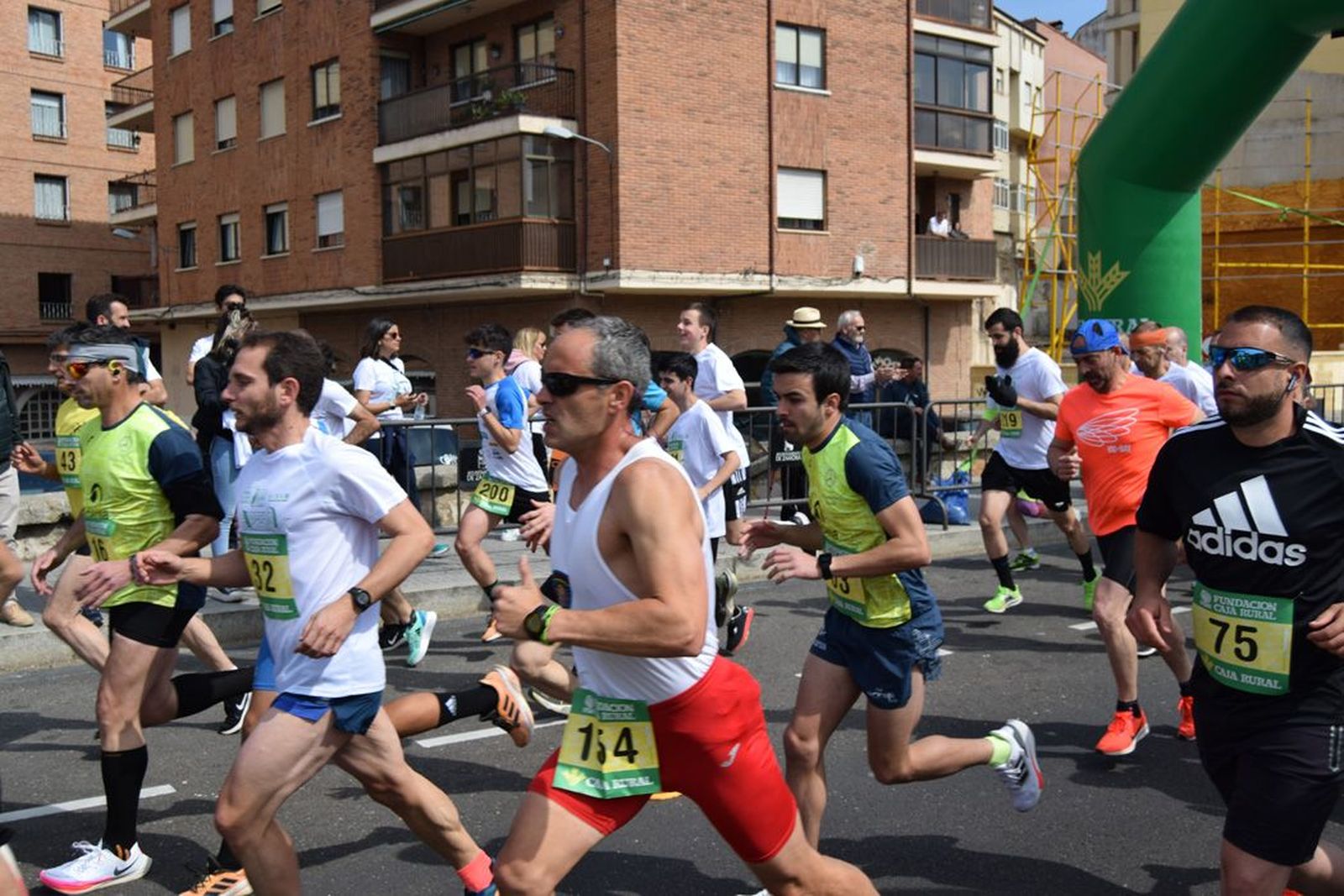 Un instante de una carrera celebrada en Zamora capital.