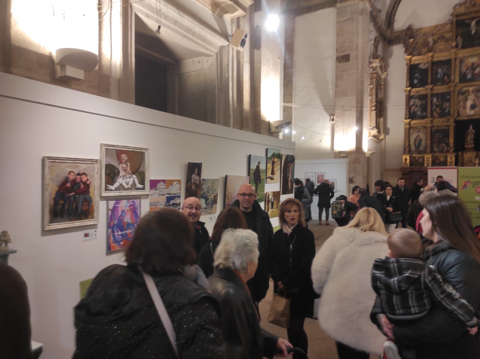 Segunda Exposición multidisciplinar Asociación Corriendo con el Corazón por Hugo.