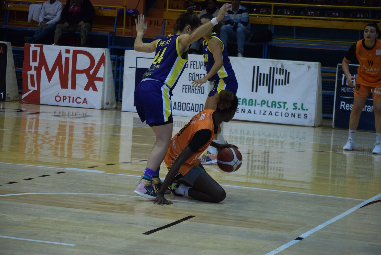 cd-zamarat-real-canoe-6