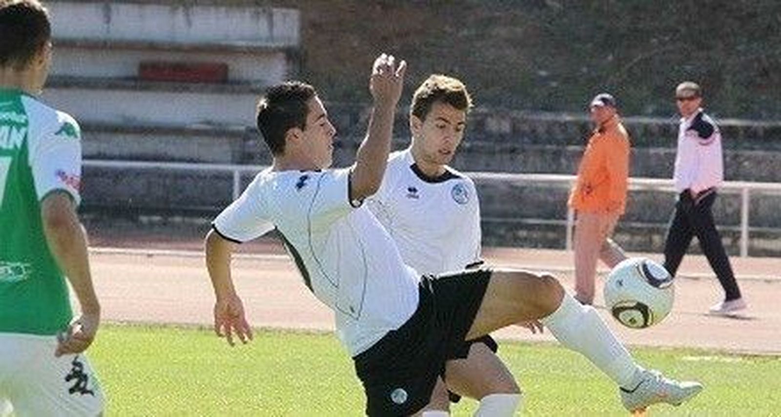 El Salmantino cae con el Aguilar y no sale de la zona peligrosa de la tabla