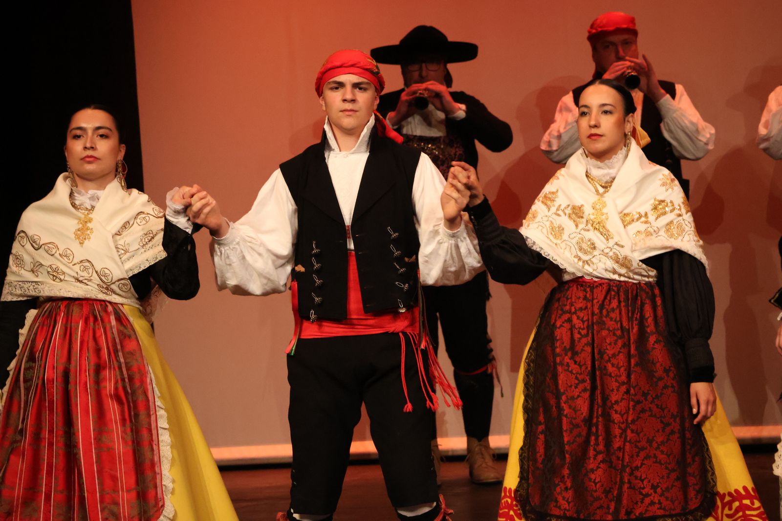 el-bolero-en-el-teatro-principal-14