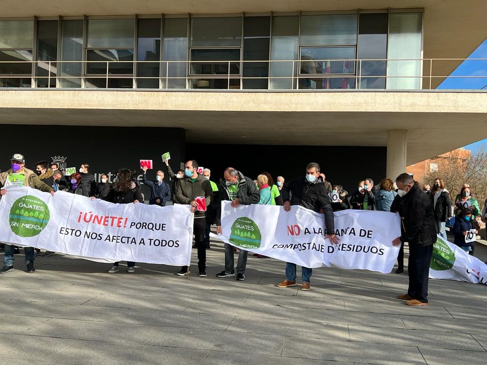 Concentración contra la instalación de la ‘Planta de compostaje de residuos’ en Galleguillos Concentración contra la instalación de la ‘Planta de compostaje de residuos’ en Galleguillos