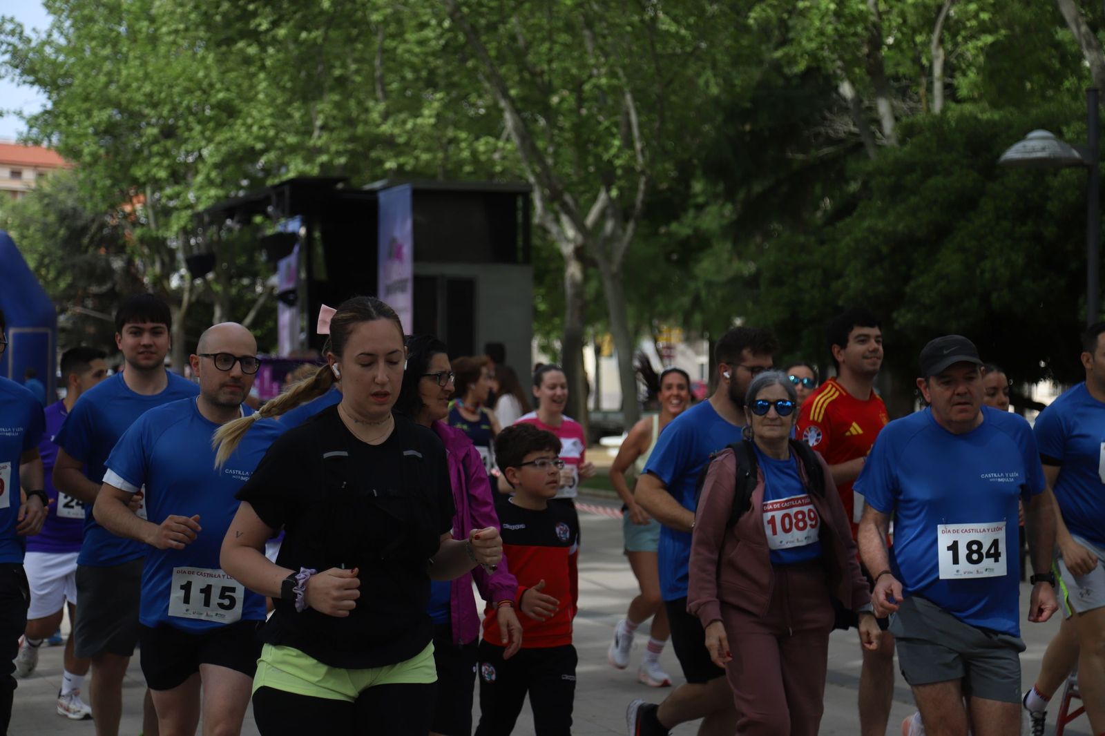 Carrera y marcha por el Día de Castilla y León en Zamora