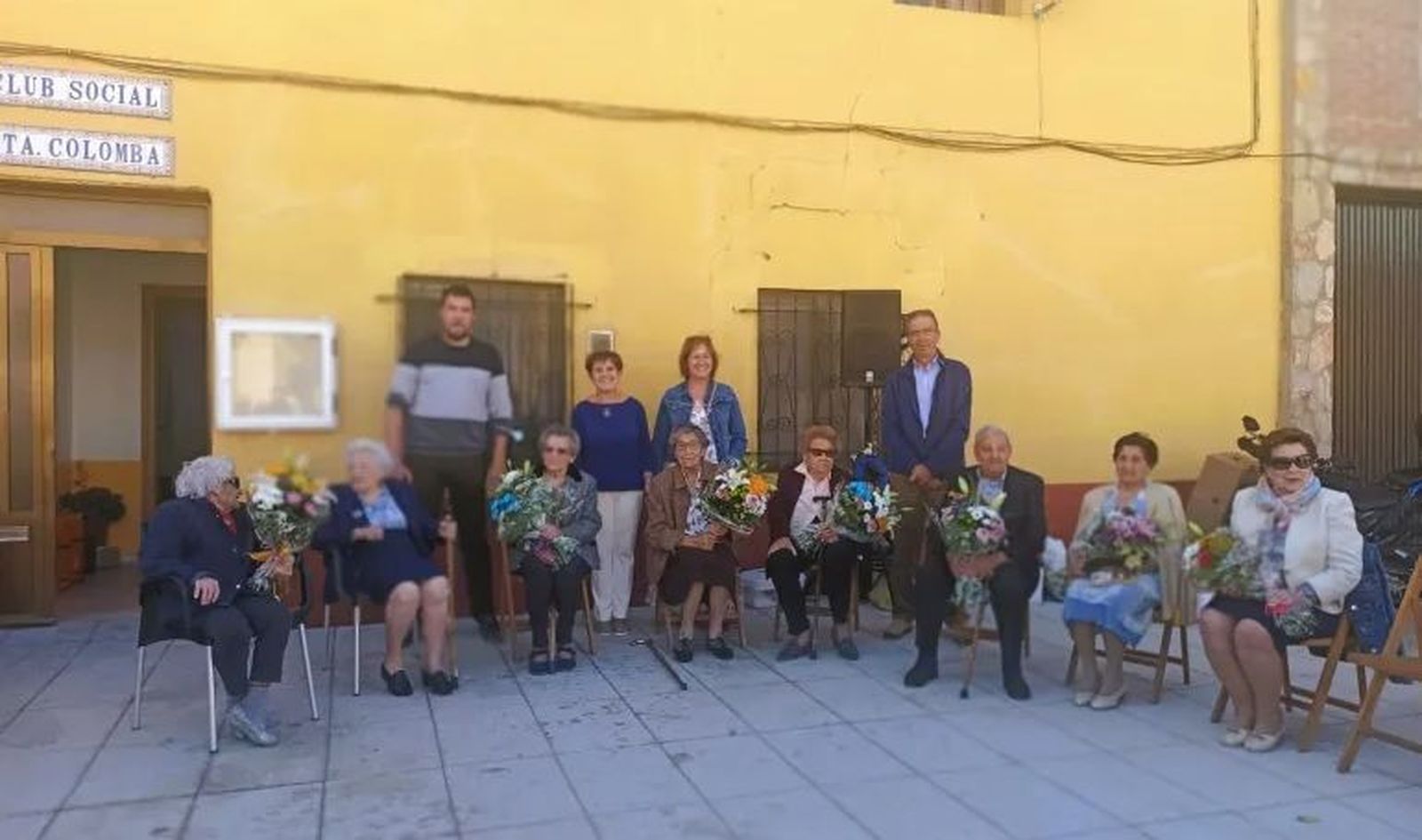 Santa Colomba de las Carabias rinde homenaje a sus mayores