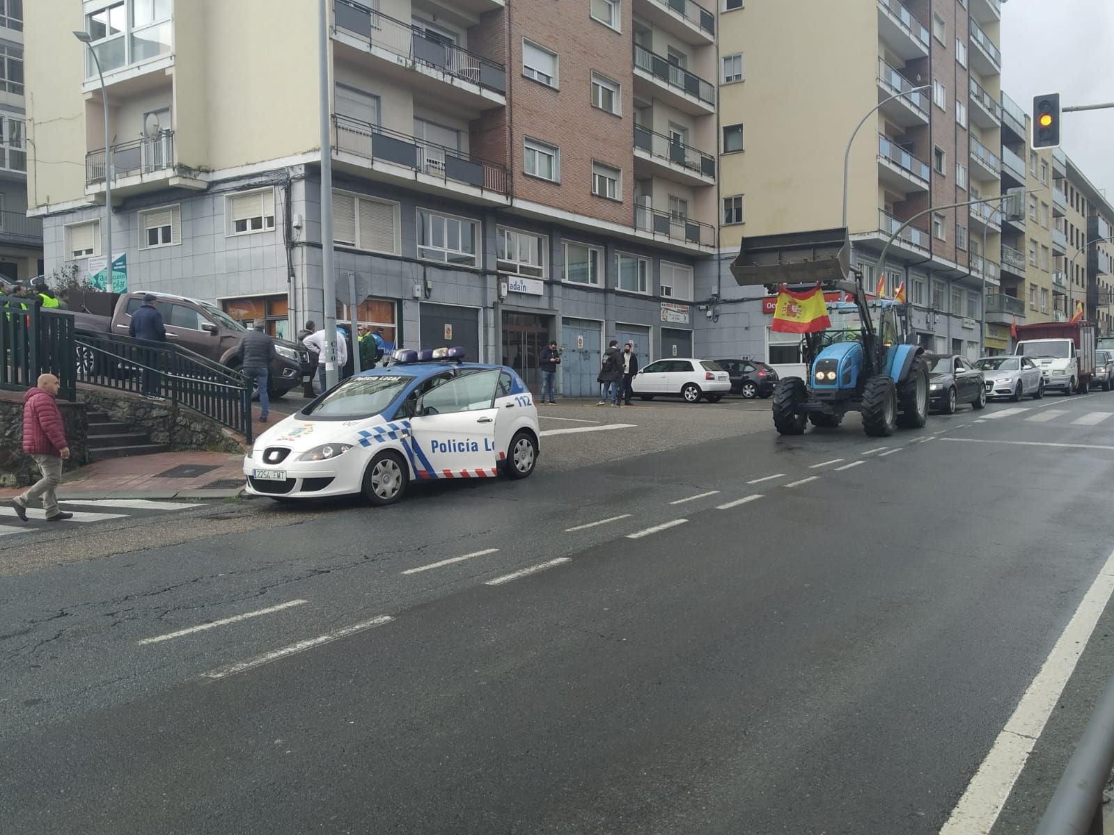 bejar-acoge-una-marcha-lenta-de-tractores-en-protesta-por-los-saneamientos-9