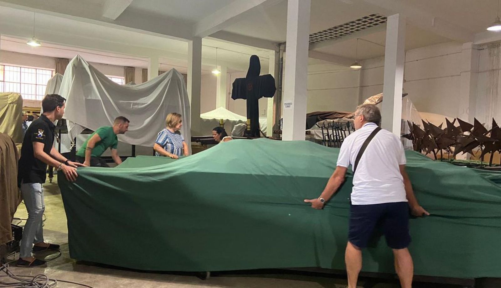 Traslado de los pasos para el nuevo Museo de Semana Santa