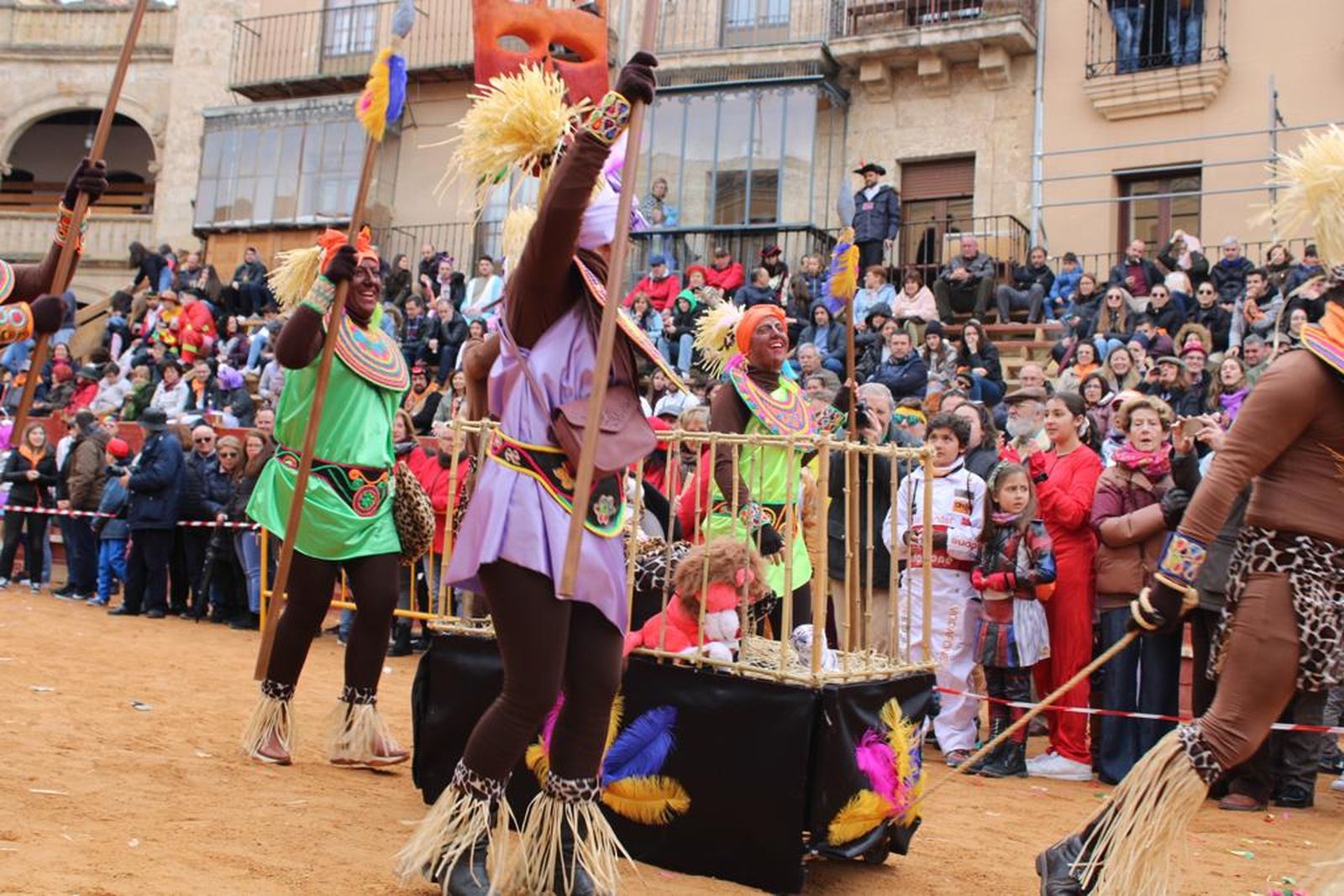 disfraces-del-sabado-de-carnaval-en-ciudad-rodrigo-5