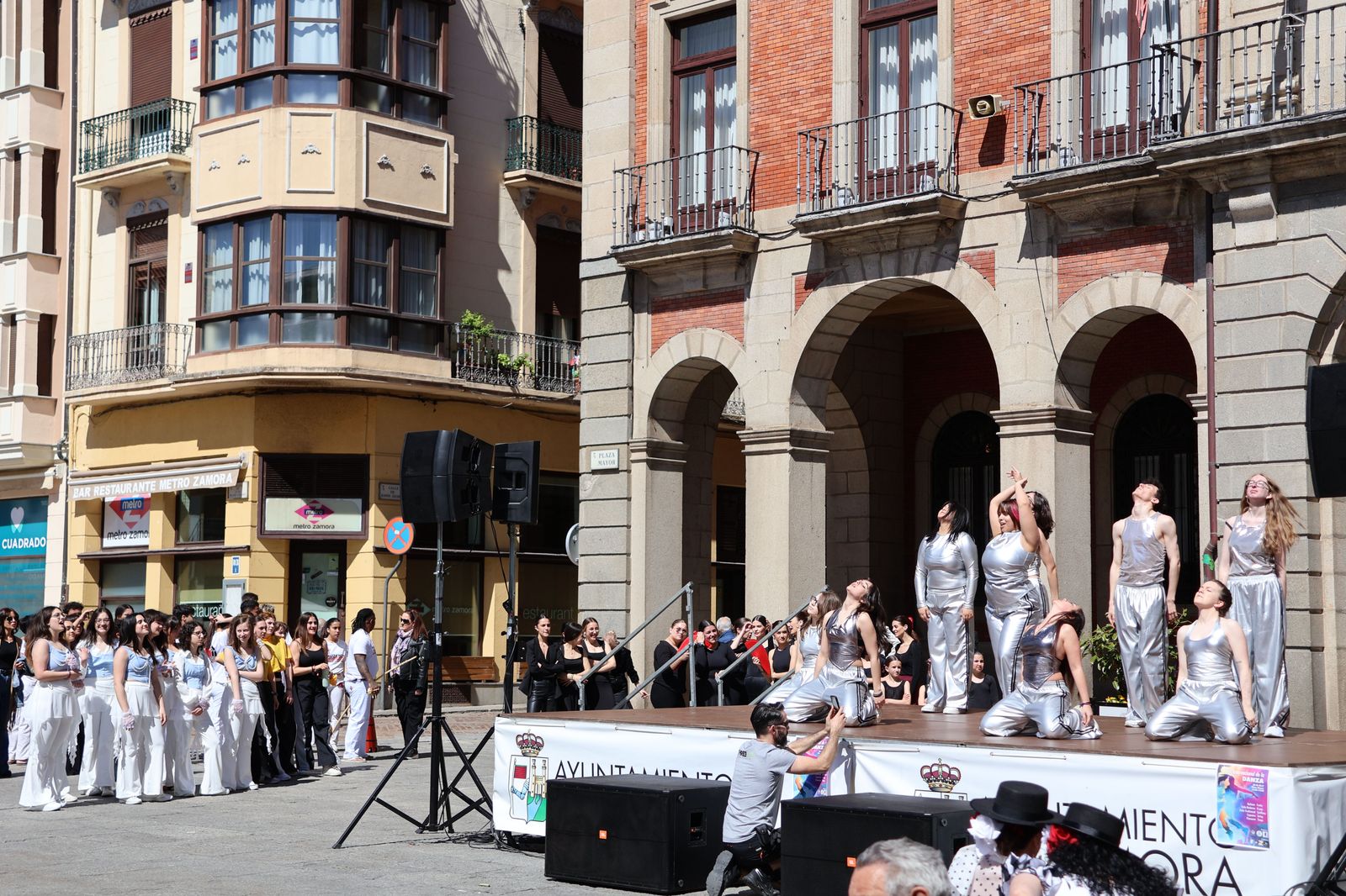 dia-internacional-de-la-danza-2025-en-la-plaza-mayor-24