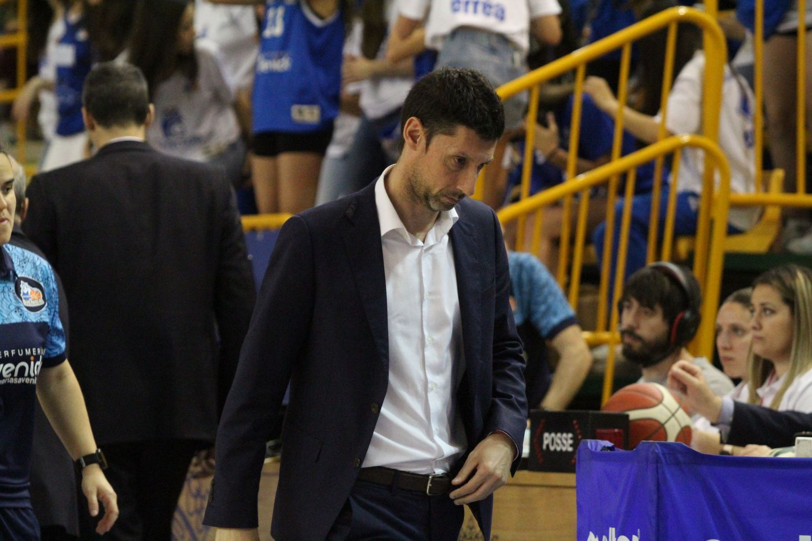 perfumerias-avenida-valencia-basket-11