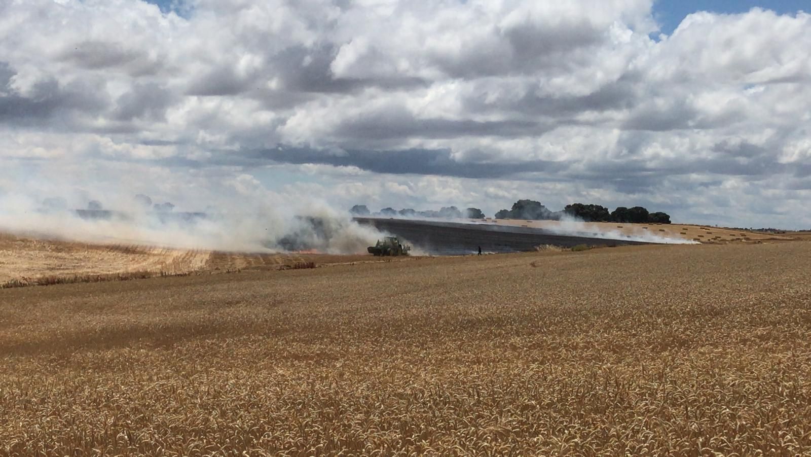 Pelabravo, escenario de un nuevo incendio forestal en Salamanca