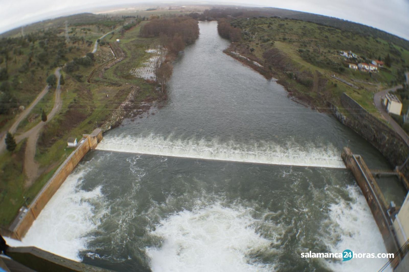 Presa pantano de santa teresa (14)