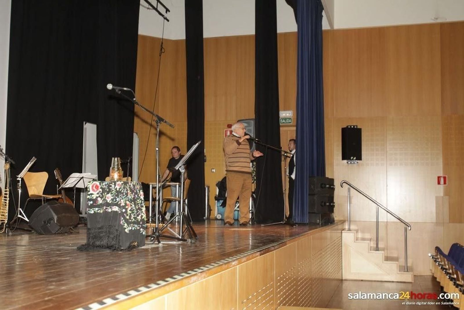Auditorio Calatrava. Concierto de folk.