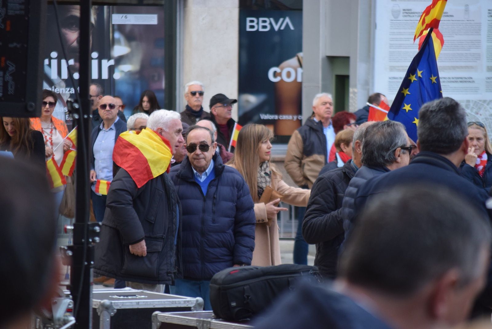 concentracion-del-pp-contra-la-amnistia-10