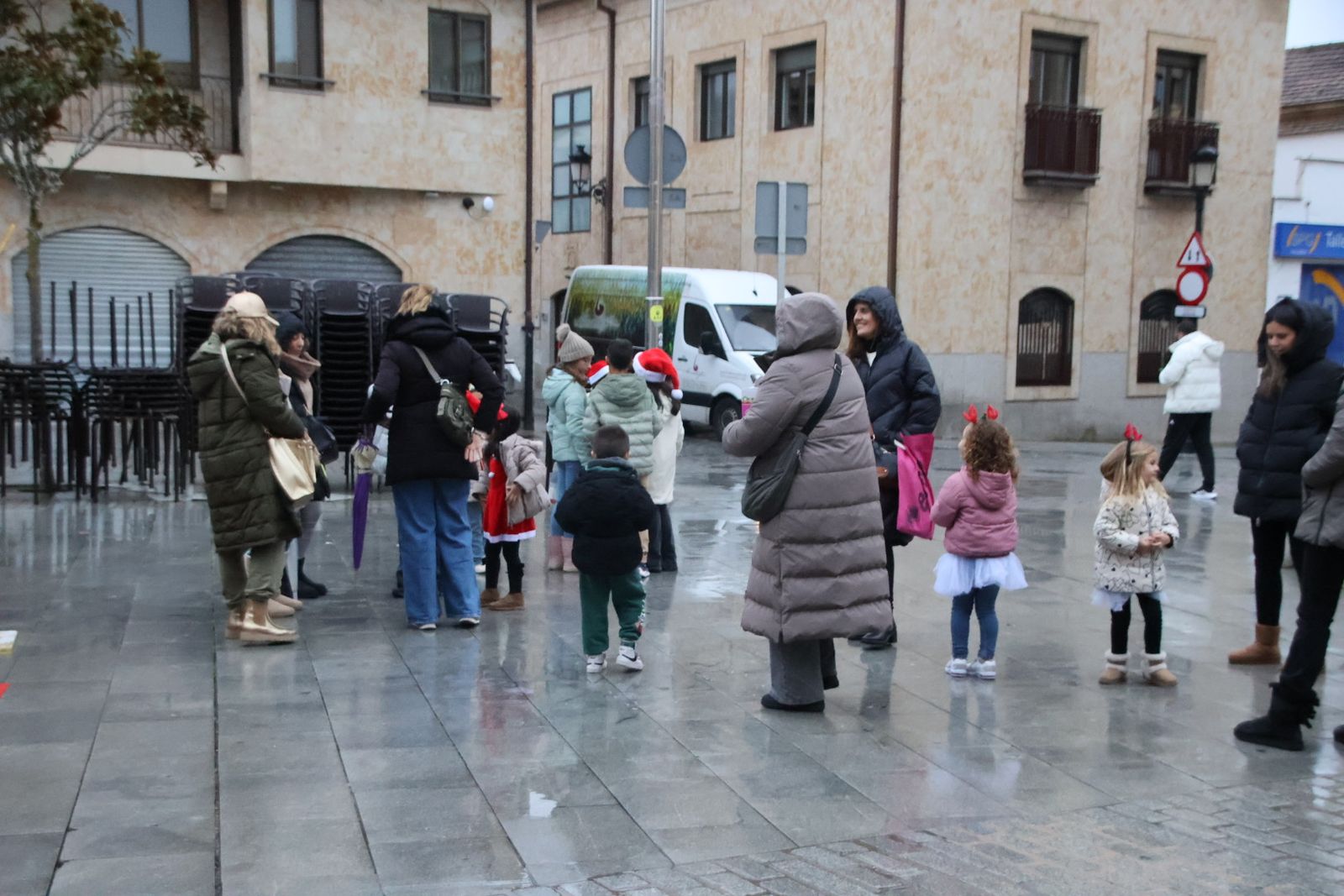 Villamayor, aguinaldo navideño disfrazados