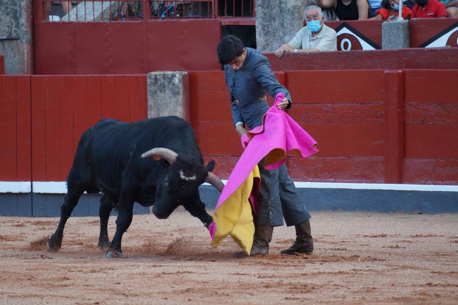 clase-practica-de-tauromaquia-24