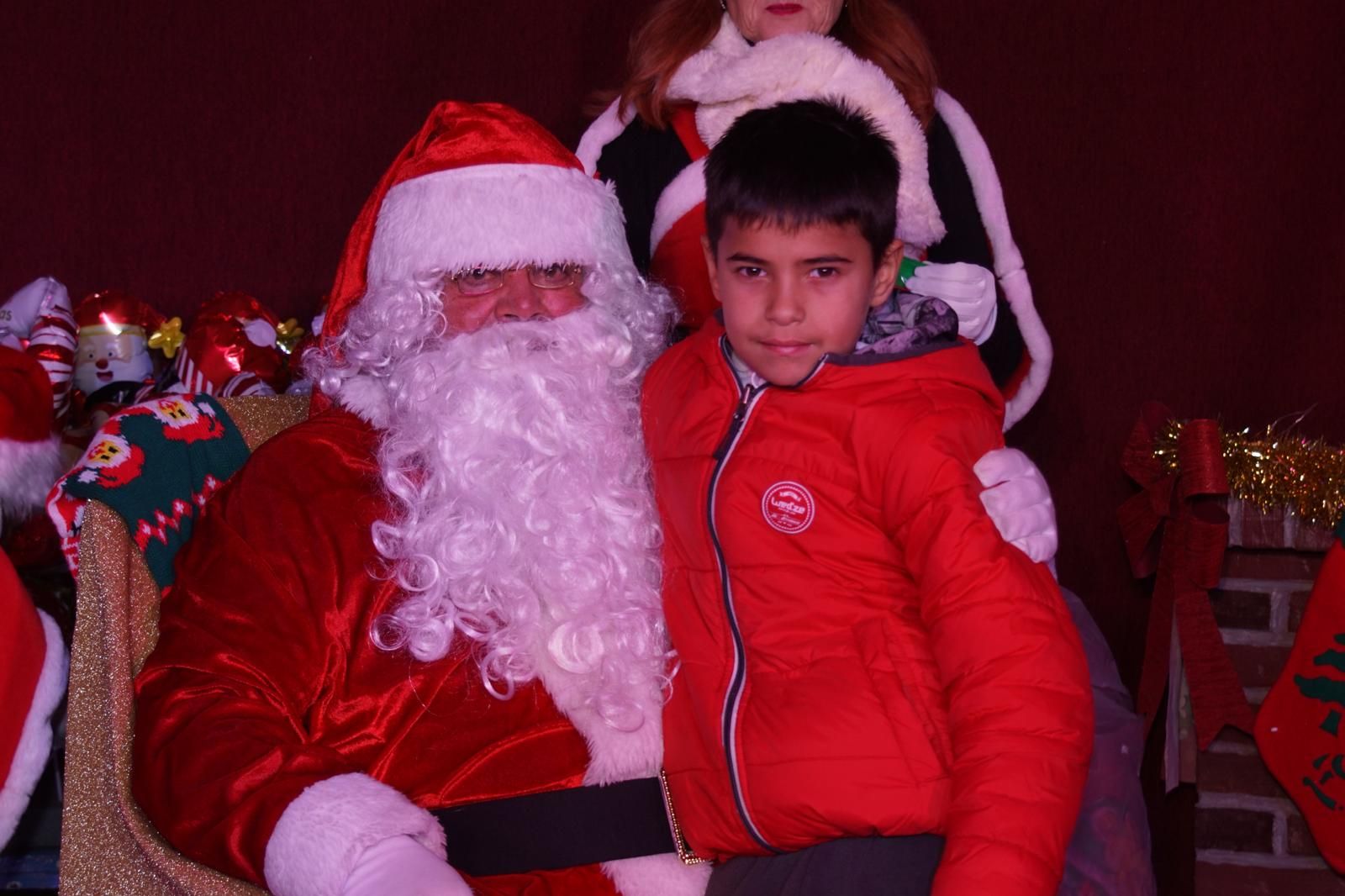 El Encinar recibe la visita de Papa Noel