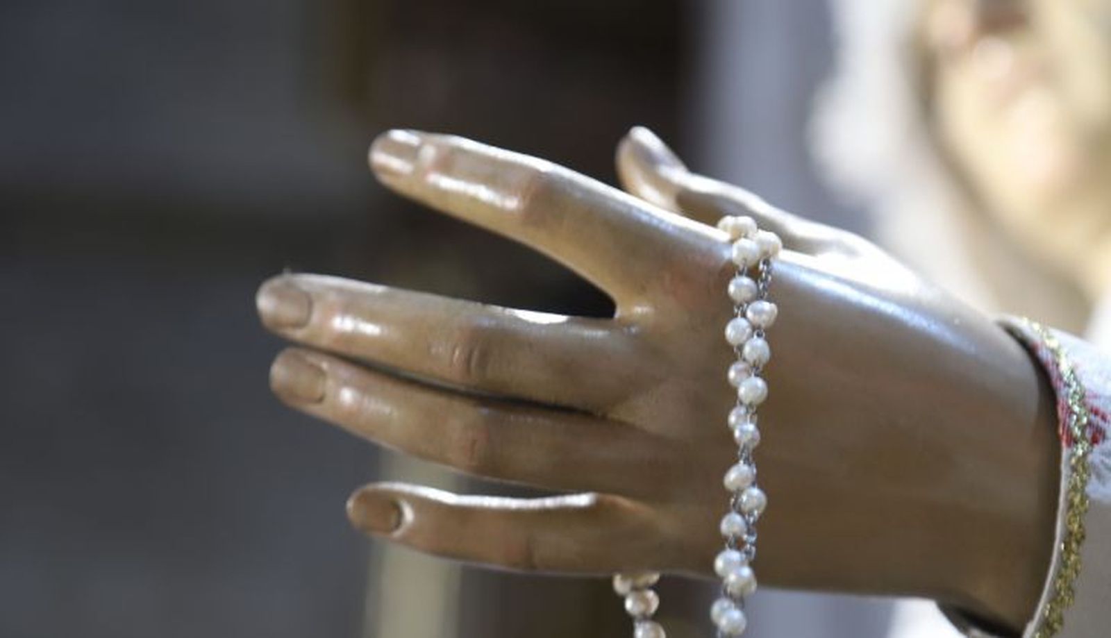 Imagen de las manos de la Esperanza Foto María Lorenzo