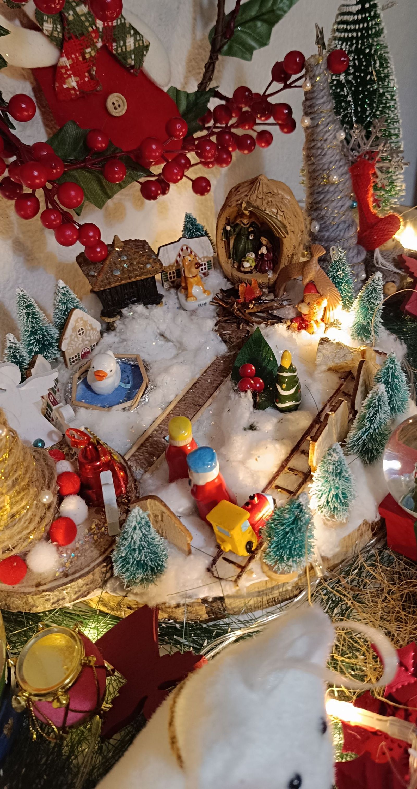 L.T.R. - Decoración navideña en una vivienda de la calle Poeta Jesús Rasueros de Salamanca (1).jpg