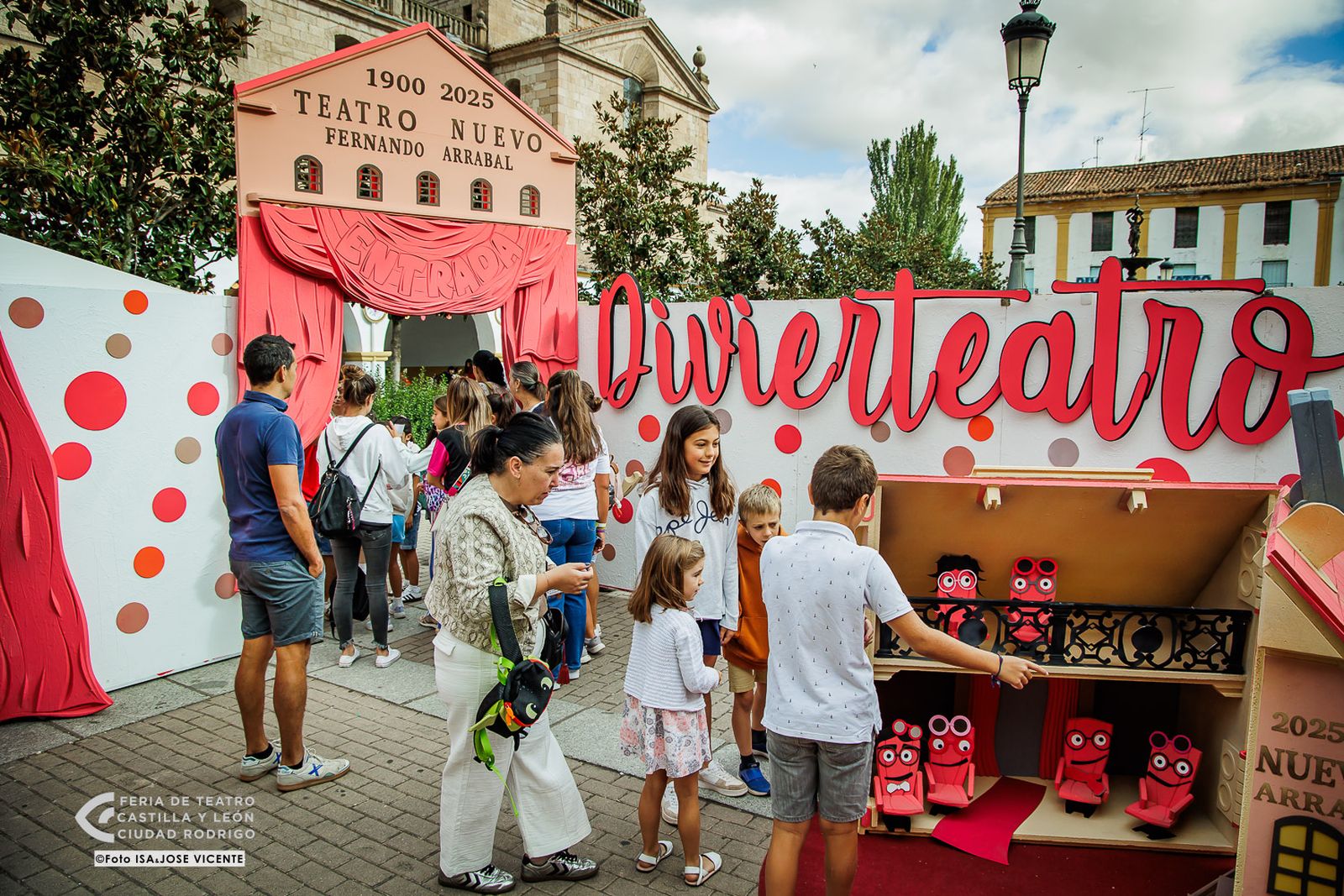 Tercera jornada de la Feria de Teatro de Castilla y León en Ciudad Rodrigo (14).jpg