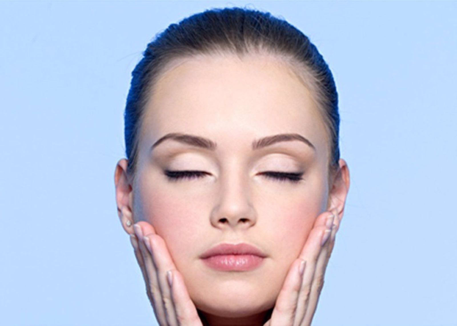 Ejercicios sencillos para lucir una piel más tersa y firme gracias al yoga facial - EUROPA PRESS Ejercicios sencillos para lucir una piel más tersa y firme gracias al yoga facial - EUROPA PRESS