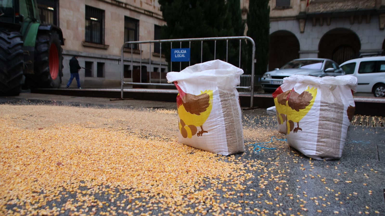 El sector de las legumbres y el cereal se manifiesta en Gran Vía contra Mercosur