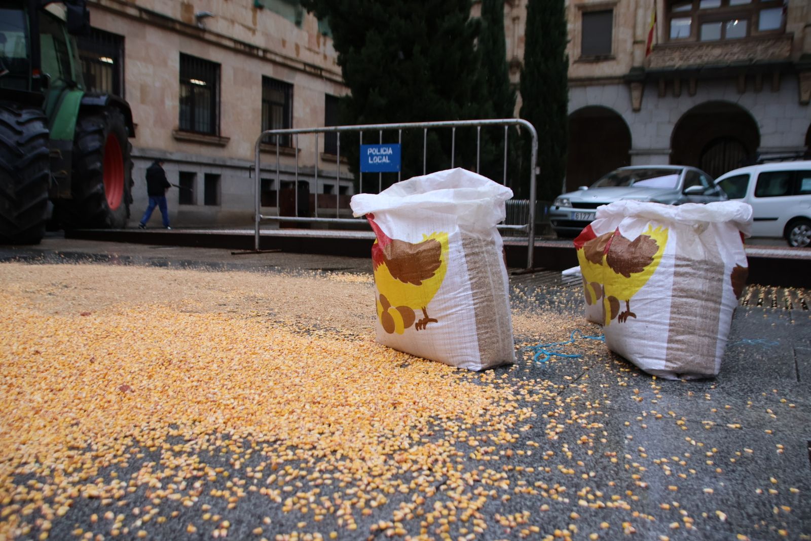 El sector de las legumbres y el cereal se manifiesta en Gran Vía contra Mercosur