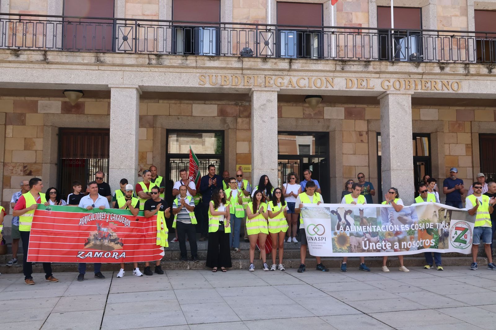 Marcha silenciosa en homenaje a David Lafoz (62).JPG